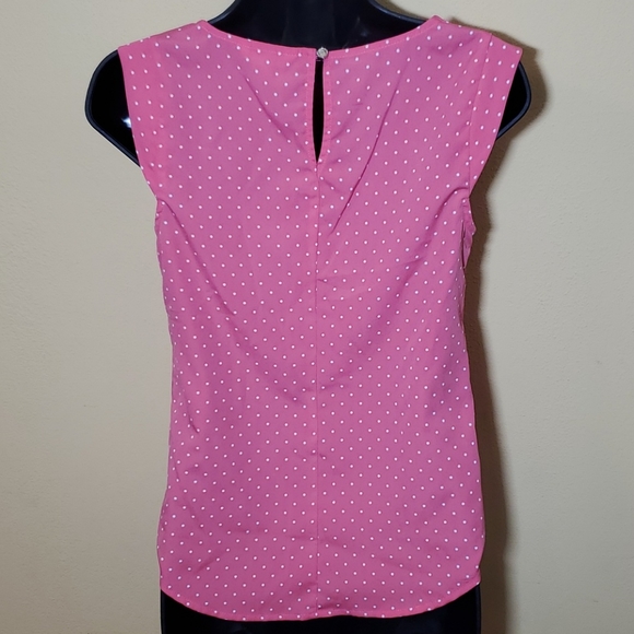 Adorable Polkadot Top - Picture 2 of 6